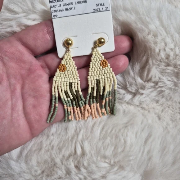 Madewell Earrings Cactus Beaded Seed Beads Boho Tribal Festival Earth Goddess ✨️ - Picture 5 of 8